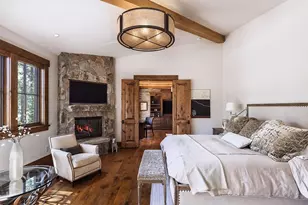 8186 Valhalla Dr, Truckee, CA 96161 - Photo 16