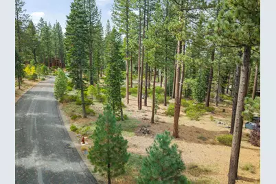 11317 Elle Ellen, Truckee, CA 96161 - Photo 10