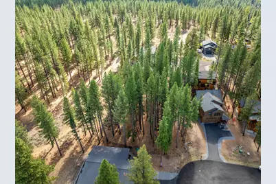 10703 Winchester Court, Truckee, CA 96161 - Photo 6