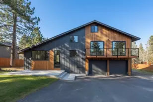 10164 Shore Pine Rd, Truckee, CA 96161 - Photo 2