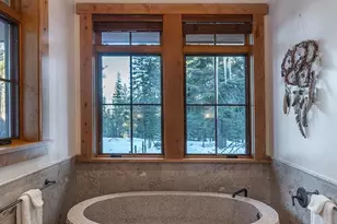 8458 Valhalla Dr, Truckee, CA 96161 - Photo 18