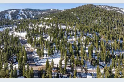 2532 N Summit Place, Truckee, CA 96161 - Photo 18