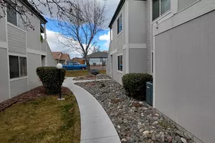 2625 Sunny Slope Dr, Sparks, NV 89434 - Photo 2