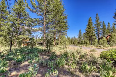7445 Lahontan Drive, Truckee, CA 96161 - Photo 16