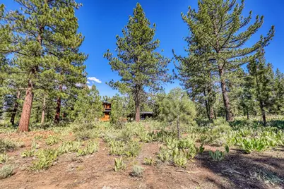 7445 Lahontan Drive, Truckee, CA 96161 - Photo 14