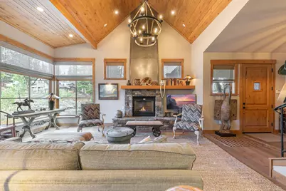 10200 Valmont Trail, Truckee, CA 96161 - Photo 12