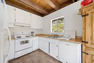 10111 Bunny Hl Rd, Soda Springs, CA 95728 - Photo 22