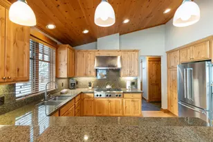 12483 Lookout Loop, Truckee, CA 96161 - Photo 20