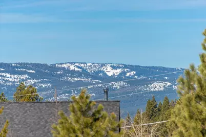 10536 Courtenay Lane, Truckee, CA 96161 - Photo 18