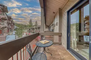 2000 N Village Dr, Truckee, CA 96161 - Photo 18