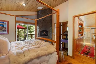 12987 Hillside Dr, Truckee, CA 96161 - Photo 14