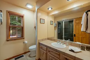 12987 Hillside Dr, Truckee, CA 96161 - Photo 20