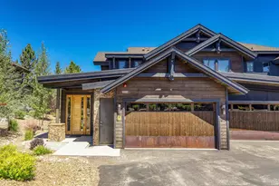10113 Corrie Ct, Truckee, CA 96161 - Photo 2
