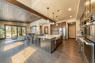 10113 Corrie Ct, Truckee, CA 96161 - Photo 10