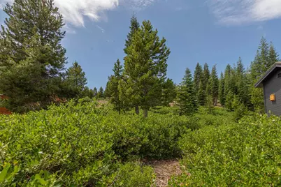 15644 Skislope Way, Truckee, CA 96161 - Photo 16