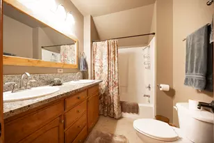 21146 Donner Pass Rd, Soda Springs, CA 95728 - Photo 22
