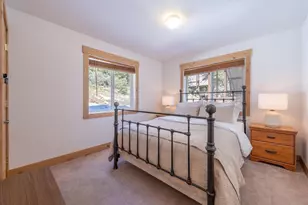 50638 Hemlock Ct, Soda Springs, CA 95728 - Photo 12