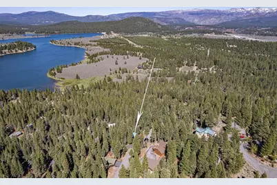 10880 Laurelwood Drive, Truckee, CA 96161 - Photo 2