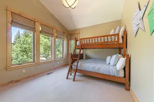 10243 Valmont Trail, Truckee, CA 96161 - Photo 16
