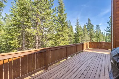 10947 Zermatt Drive, Truckee, CA 96161 - Photo 4