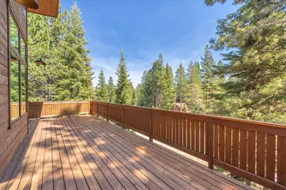 10947 Zermatt Drive, Truckee, CA 96161 - Photo 8