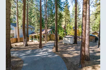8507 Golden Avenue, Kings Beach, CA 96143 - Photo 2