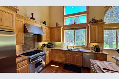 10400 Estates Drive, Truckee, CA 96161 - Photo 10