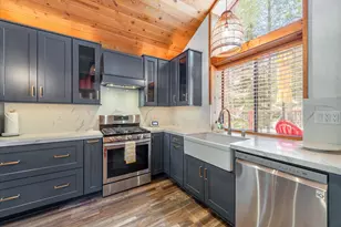 11819 Brookstone Dr, Truckee, CA 96161 - Photo 10
