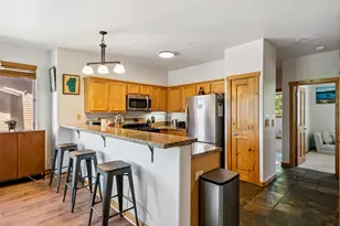 10592 Boulders Rd, Truckee, CA 96161 - Photo 12