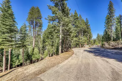 10902 Laurelwood Drive, Truckee, CA 96161 - Photo 4