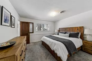 10895 Jeffrey Pine Rd, Truckee, CA 96161 - Photo 18