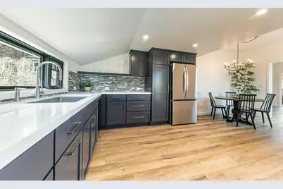 10017 East River Street, Truckee, CA 96161 - Photo 8
