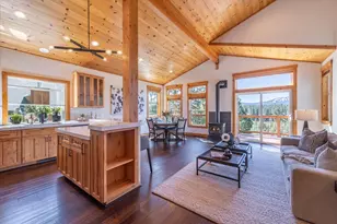 12041 Highland Ave, Truckee, CA 96161 - Photo 2