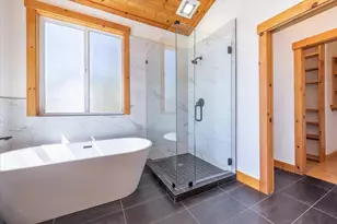 12041 Highland Ave, Truckee, CA 96161 - Photo 16
