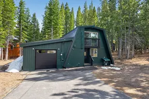 12102 Viking Way, Truckee, CA 96161 - Photo 2