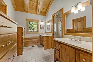 12474 Granite Dr, Truckee, CA 96161 - Photo 22