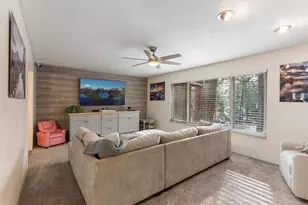 10255 Prosser Dr, Truckee, CA 96161 - Photo 8
