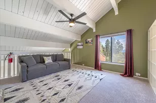 11661 Snowpeak Way, Truckee, CA 96161 - Photo 16
