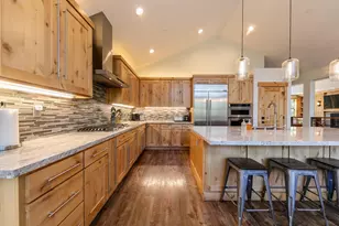 13545 Weisshorn Ave, Truckee, CA 96161 - Photo 12