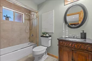 13494 Moraine Rd, Truckee, CA 96161 - Photo 16