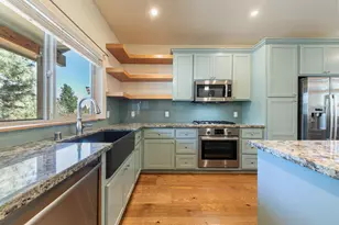 11320 Wolverine Cir, Truckee, CA 96161 - Photo 4