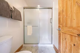13715 Hansel Ave, Truckee, CA 96161 - Photo 16