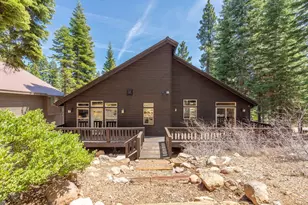 11798 Chamonix Rd, Truckee, CA 96161 - Photo 2