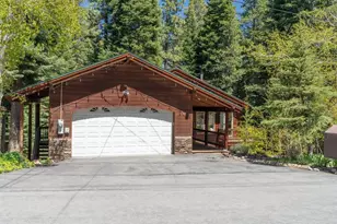 10694 Laurelwood Dr, Truckee, CA 96161 - Photo 2