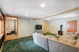 10694 Laurelwood Dr, Truckee, CA 96161 - Photo 22