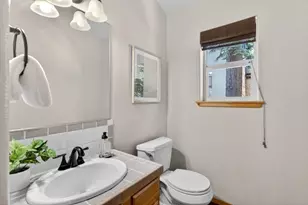 10694 Laurelwood Dr, Truckee, CA 96161 - Photo 14