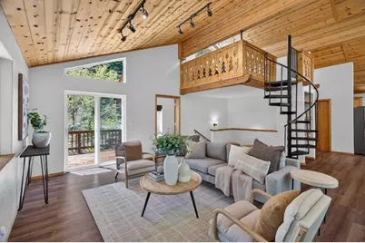 10694 Laurelwood Drive, Truckee, CA 96161 - Photo 6