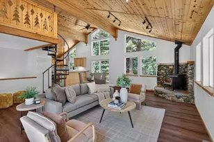 10694 Laurelwood Dr, Truckee, CA 96161 - Photo 4