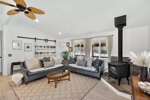 16074 Canterbury Ln, Truckee, CA 96161 - Photo 8