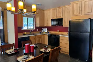11639 Snowpeak Way, Truckee, CA 96161 - Photo 2